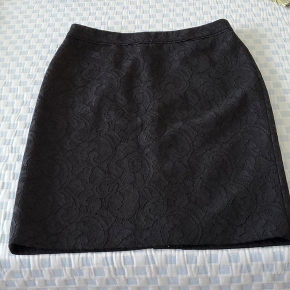 NWT Ann Taylor Black Lace Pencil Skirt - Picture 4 of 8